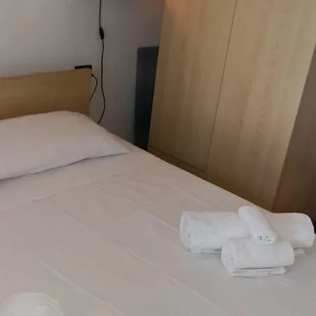 Bilocale In Con Piscina Daire La Caletta