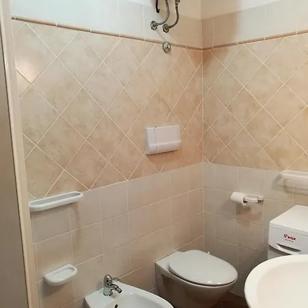 Bilocale In Con Piscina
